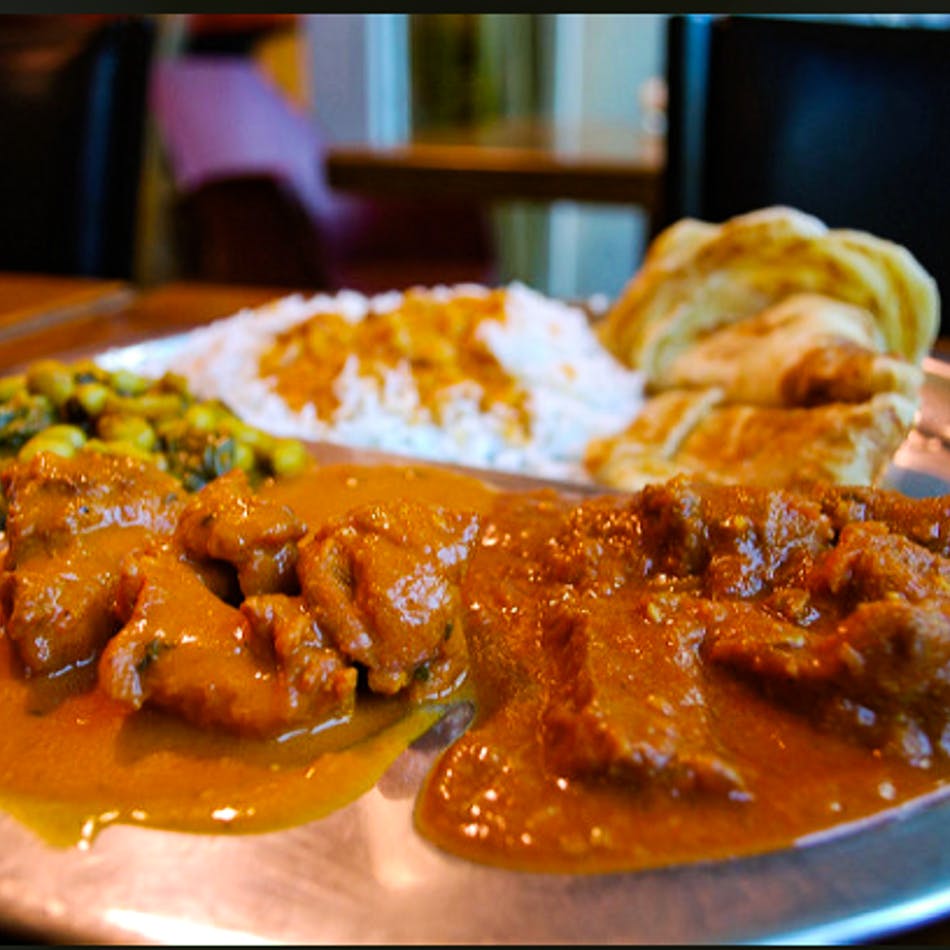 Dish,Food,Cuisine,Curry,Ingredient,Gravy,Butter chicken,Dopiaza,Vindaloo,Rice and curry