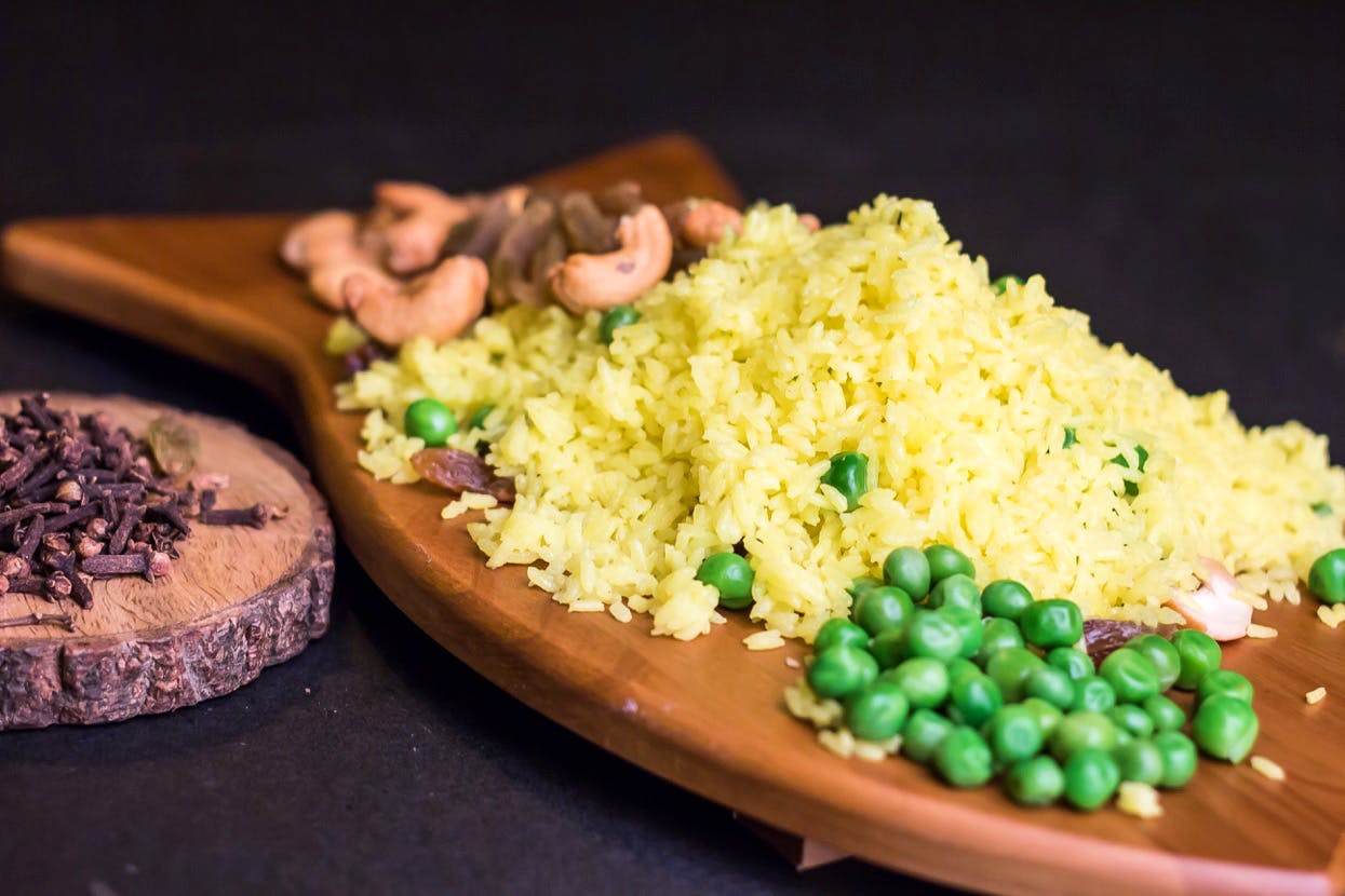 Dish,Food,Cuisine,Ingredient,Couscous,Produce,Rice,Recipe,Vegetarian food,Pea