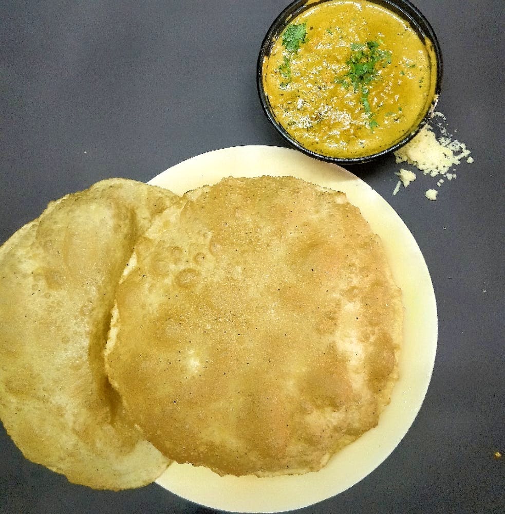 Dish,Food,Cuisine,Ingredient,Puri,Produce,Indian cuisine,Fried food,Chole bhature