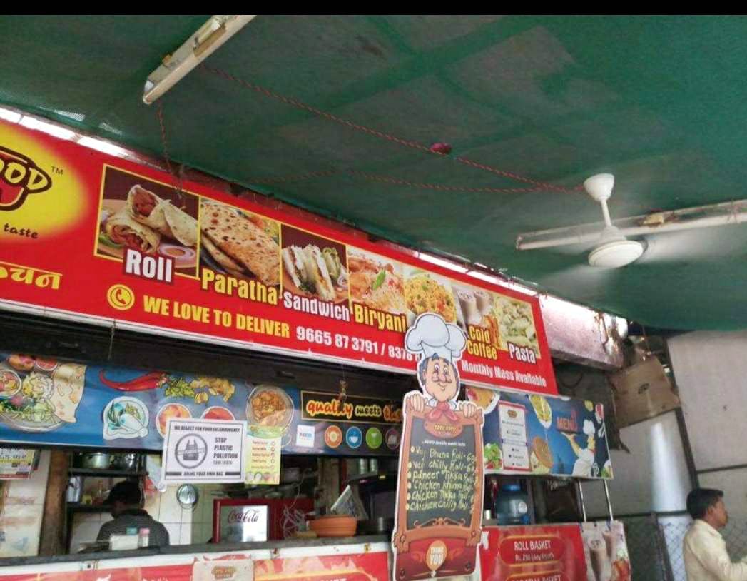 Drop By This Place In Shivajinagar For Some Delicious Rolls