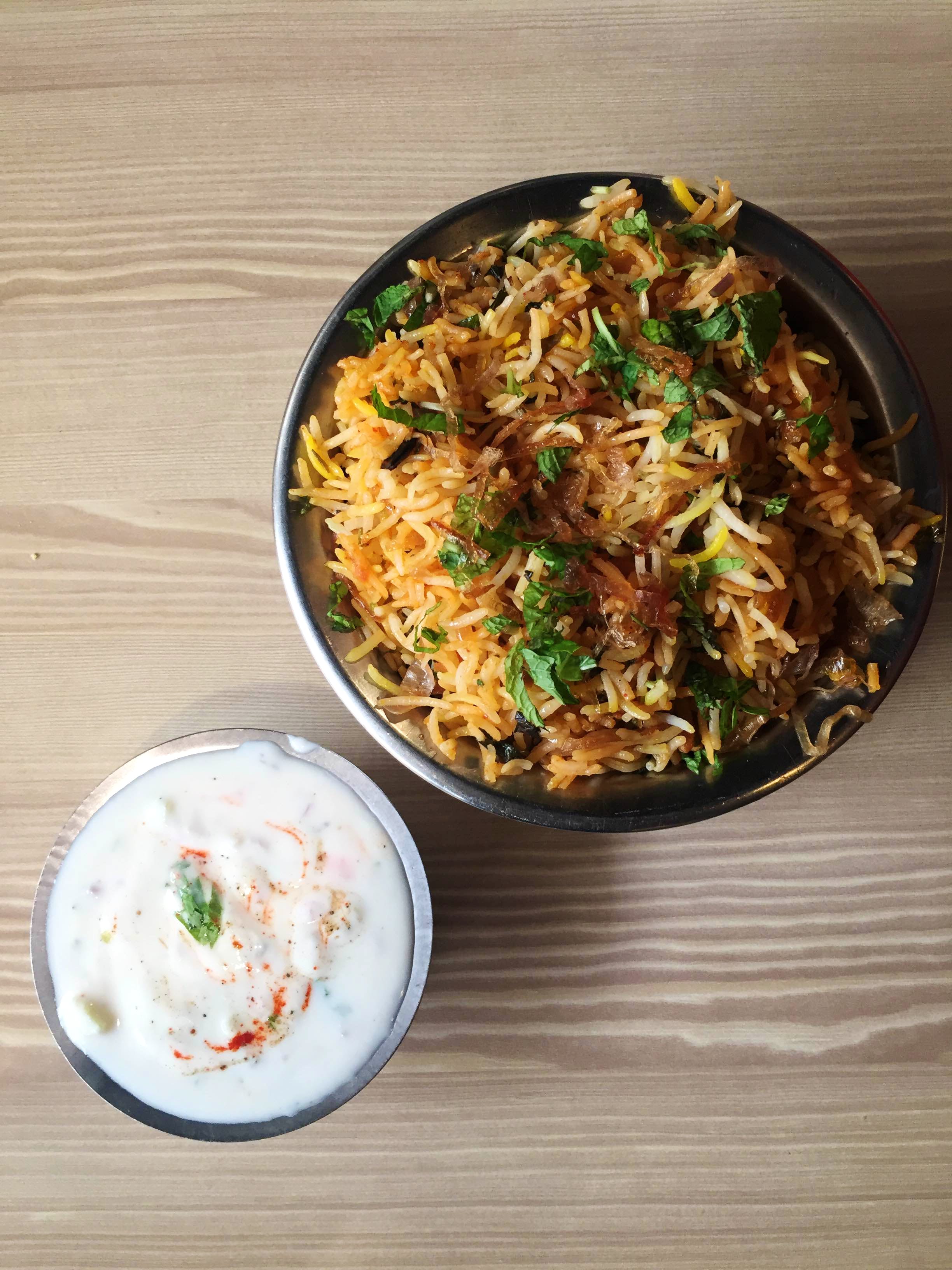 Dish,Cuisine,Food,Ingredient,Biryani,Produce,Recipe,Side dish,Karedok,Hyderabadi biriyani