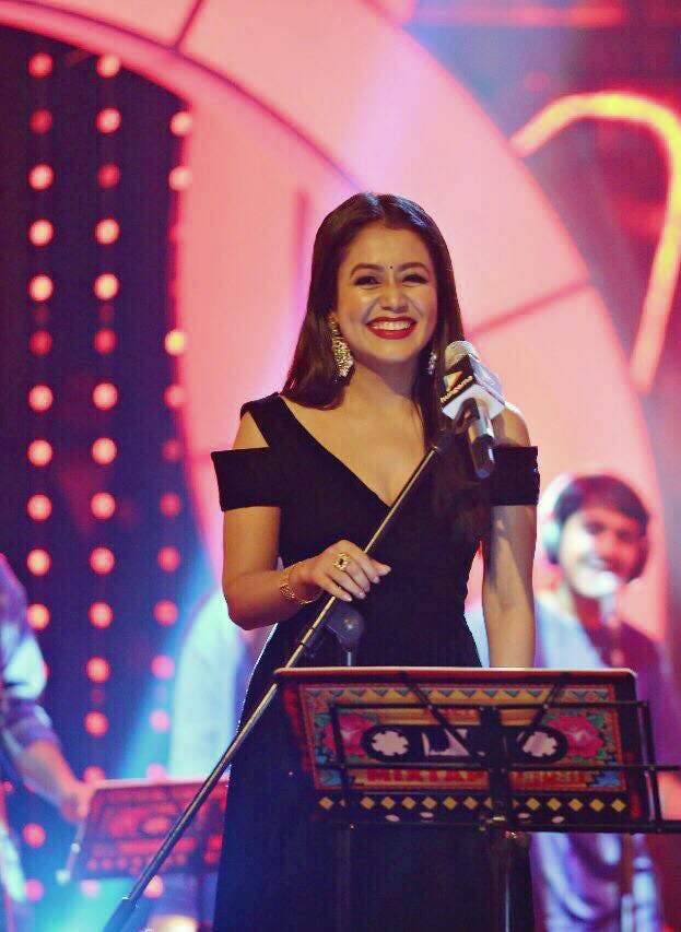 Neha Kakkar Live Performance Lbb Hyderabad 