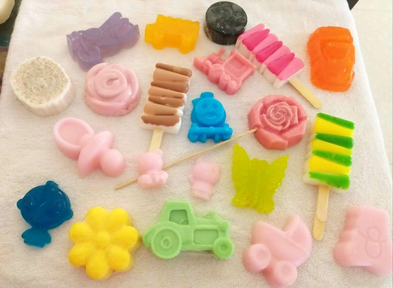 Food,Higashi,Sweetness,Confectionery,Food coloring,Candy,Cuisine,Play,Marshmallow,Play-doh