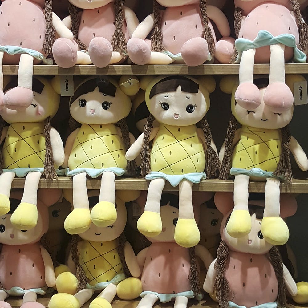 Toy,Stuffed toy,Plush,Yellow,Textile,Rabbit,Rabbits and Hares,Pattern,Animation,Happy