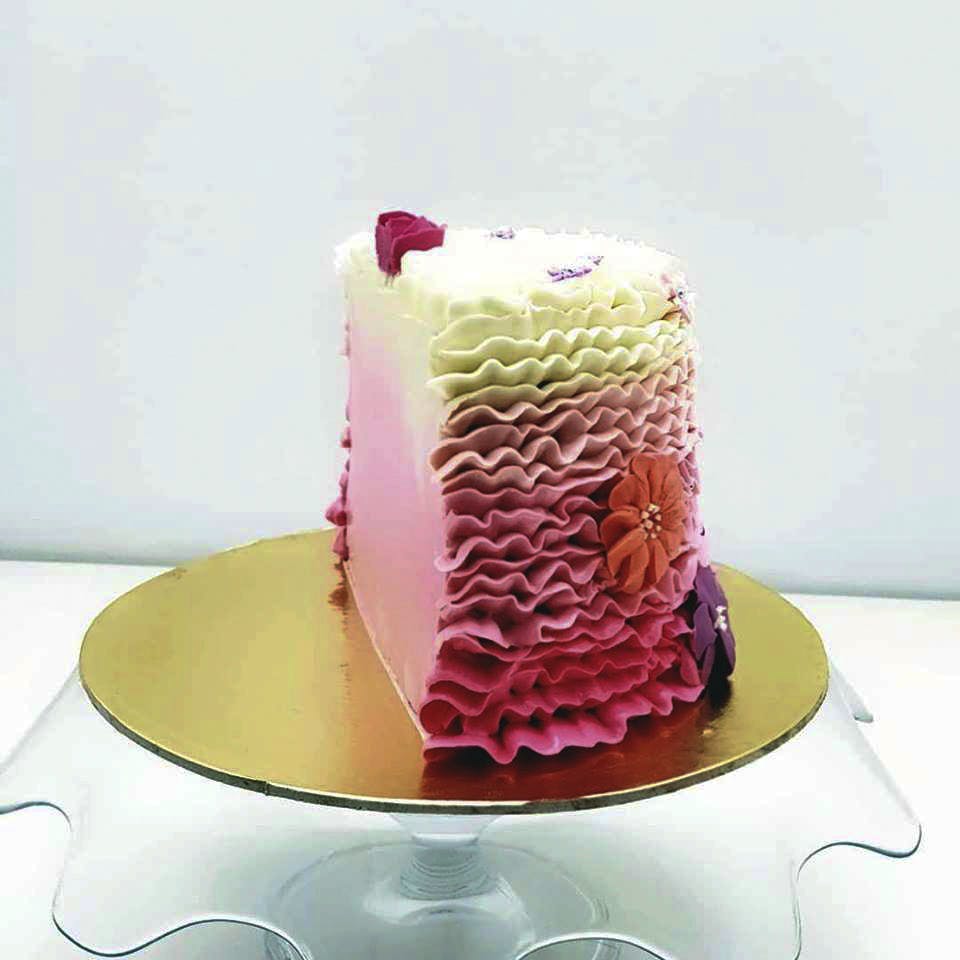 Buy Mini Butterscotch Vanilla Cake -300g in Bangalore | Send Mini Vanilla  Cakes Online