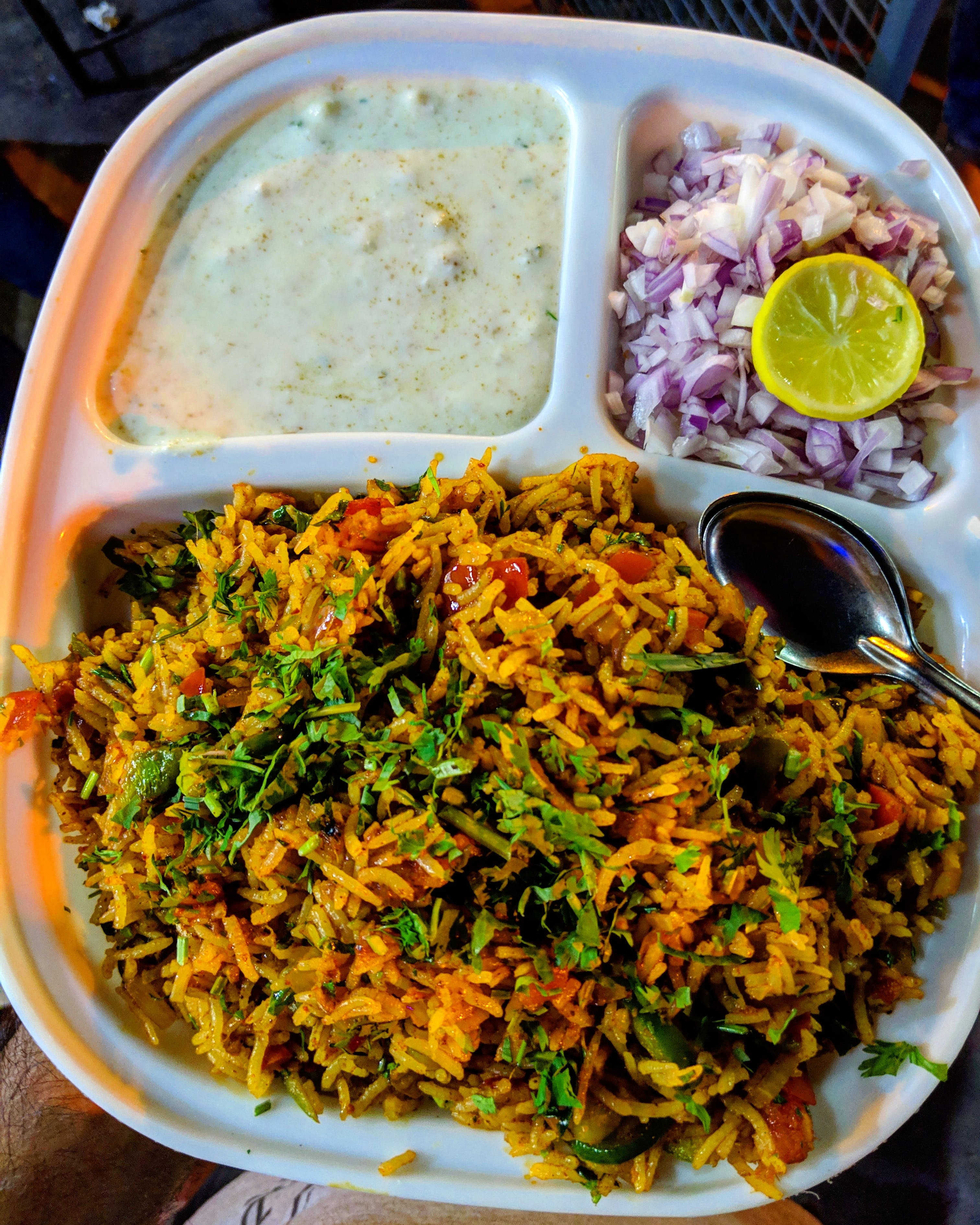 Dish,Food,Cuisine,Biryani,Ingredient,Hyderabadi biriyani,Rice,Produce,Staple food,Kabsa
