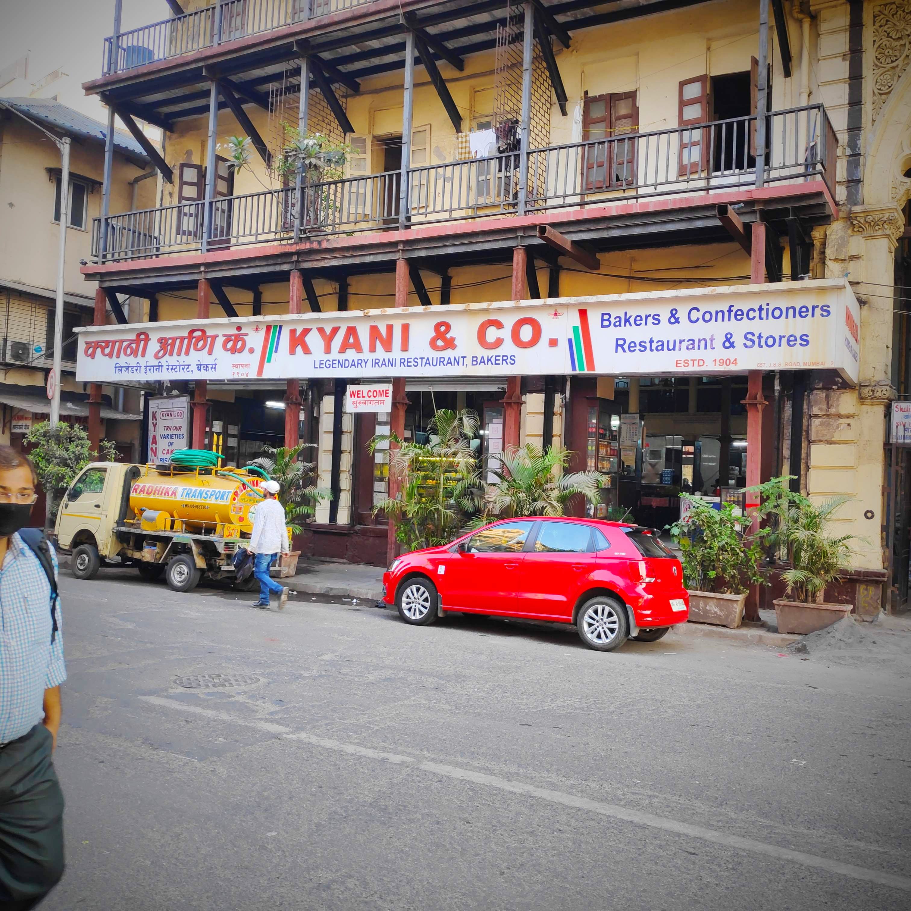 Kyani Bakery And CO: The Oldest Cafe Of Mumbai