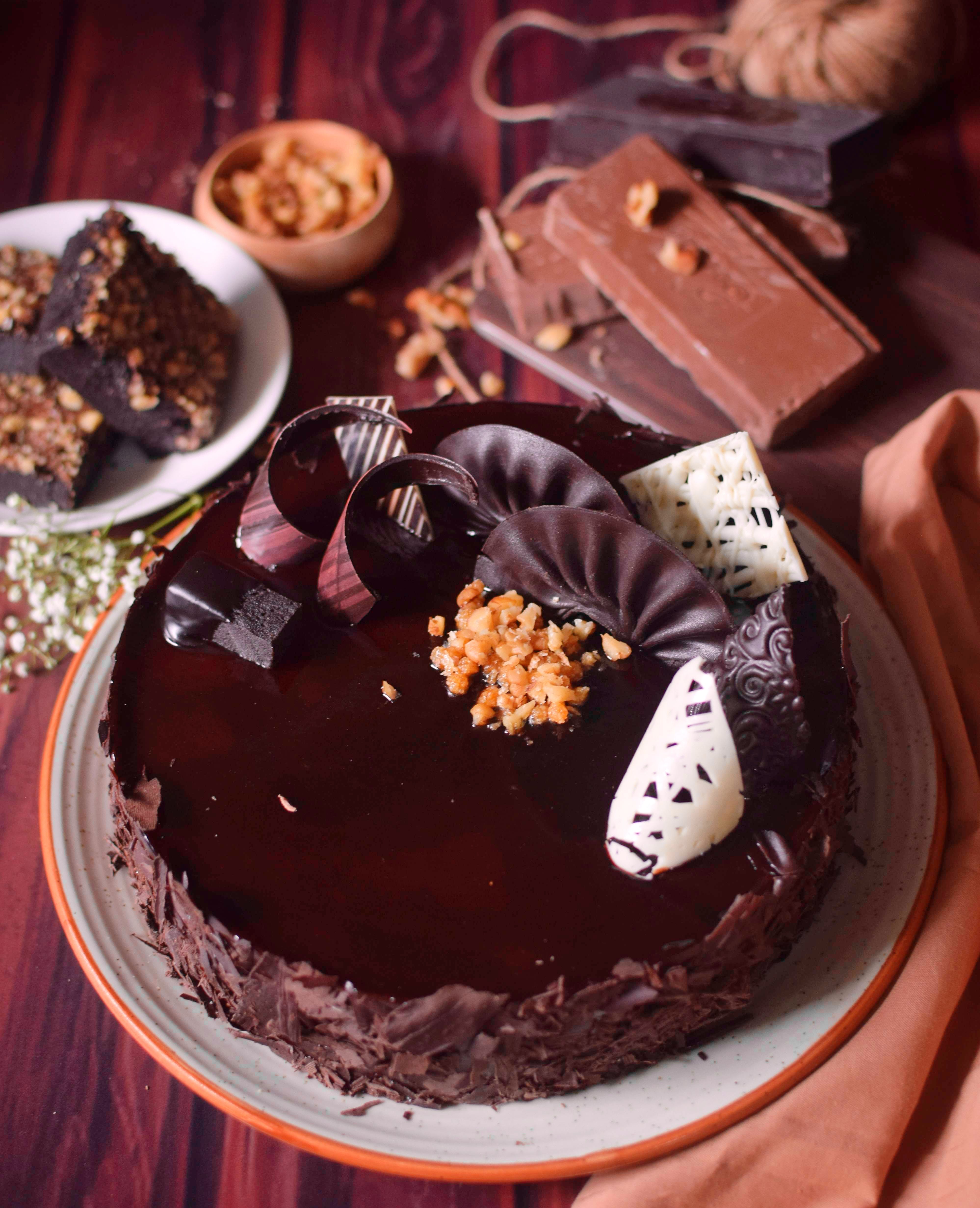 Food,Chocolate cake,Cuisine,Chocolate,Dish,Sweetness,Ganache,Dessert,Sachertorte,Cake