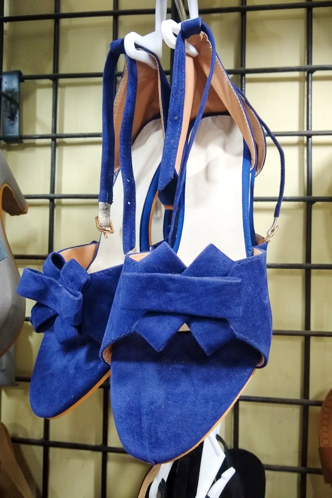 Blue,Cobalt blue,Electric blue,Bag,Hobo bag,Textile,Handbag,Fashion accessory,Fashion design