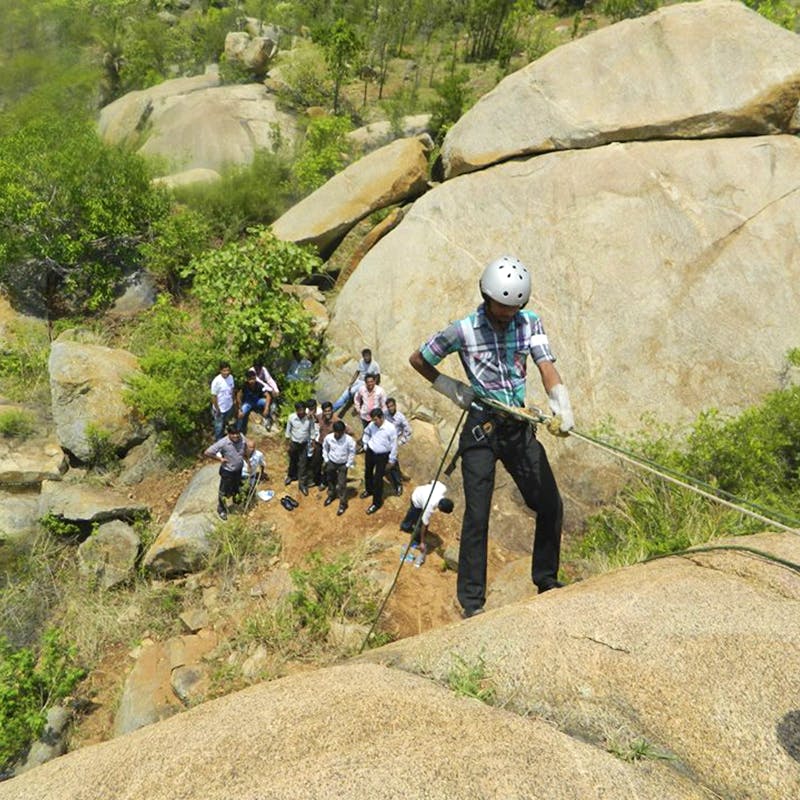 Adventure,Climbing,Abseiling,Rock climbing,Outdoor recreation,Recreation,Rock,Individual sports,Canyoning,Sports