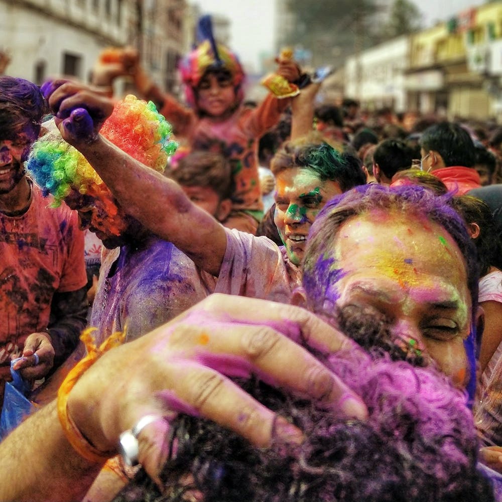 People,Purple,Crowd,Event,Festival,Public event,Human,Hand,Carnival,Flesh