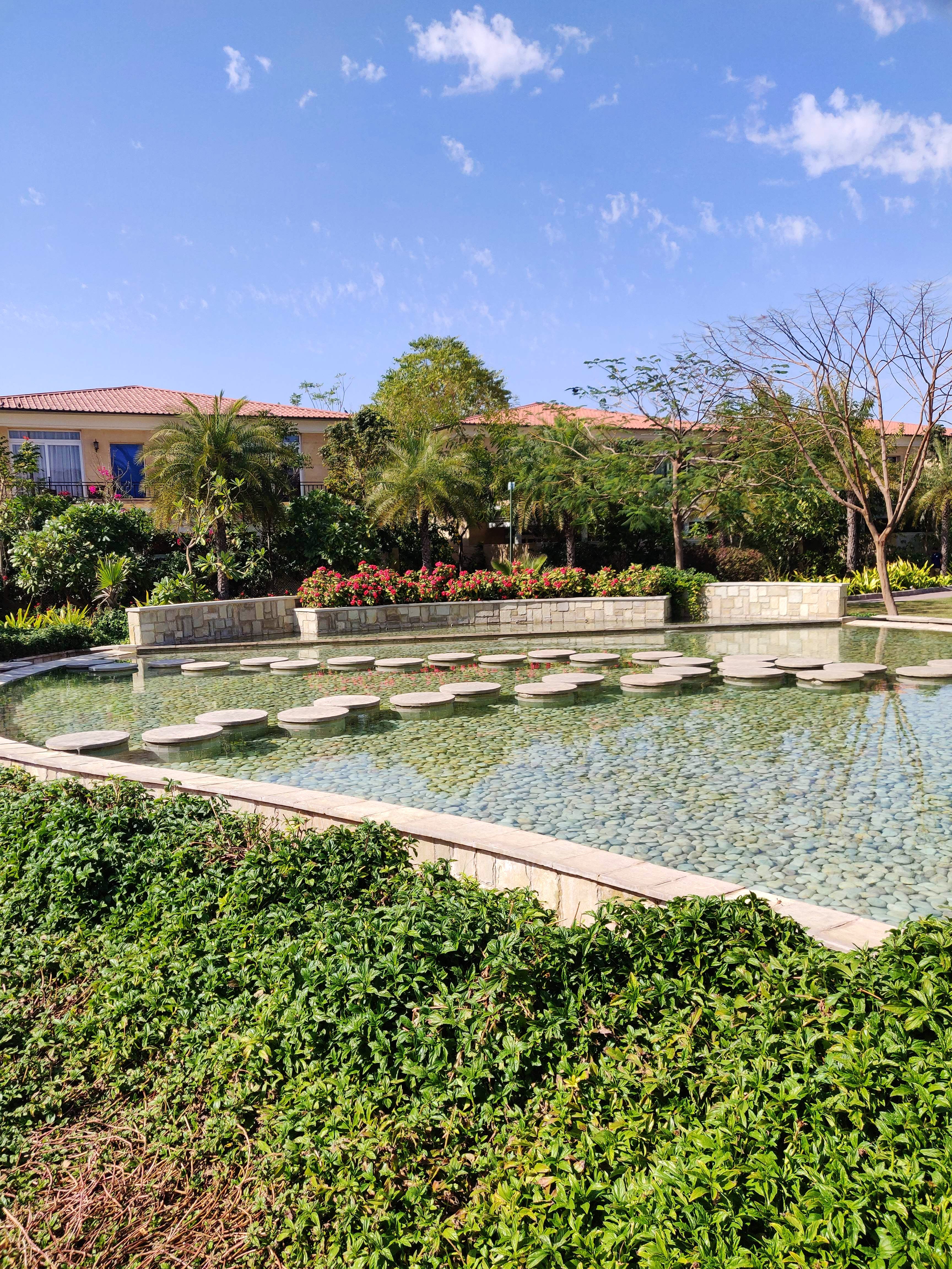 Vegetation,Sky,Property,Garden,Tree,Botany,Architecture,Botanical garden,Landscape,Cloud