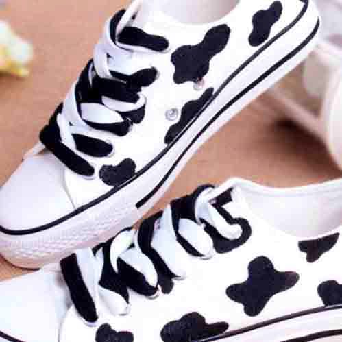Footwear,Shoe,Sneakers,Black-and-white,Plimsoll shoe,Font,Athletic shoe,Walking shoe,Style
