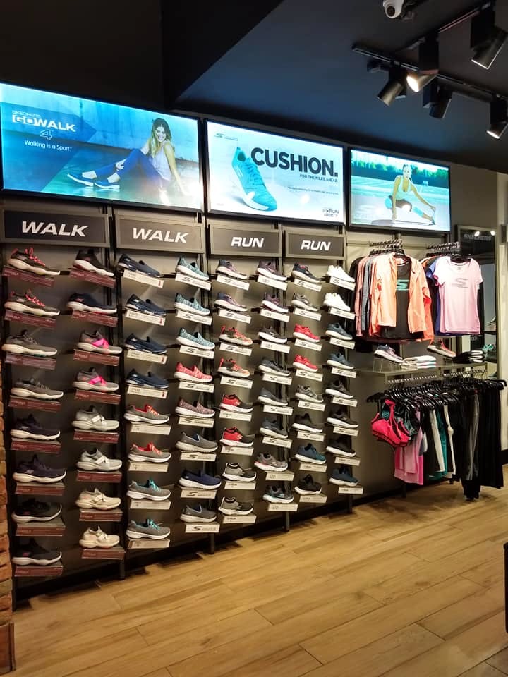 skechers showroom in connaught place