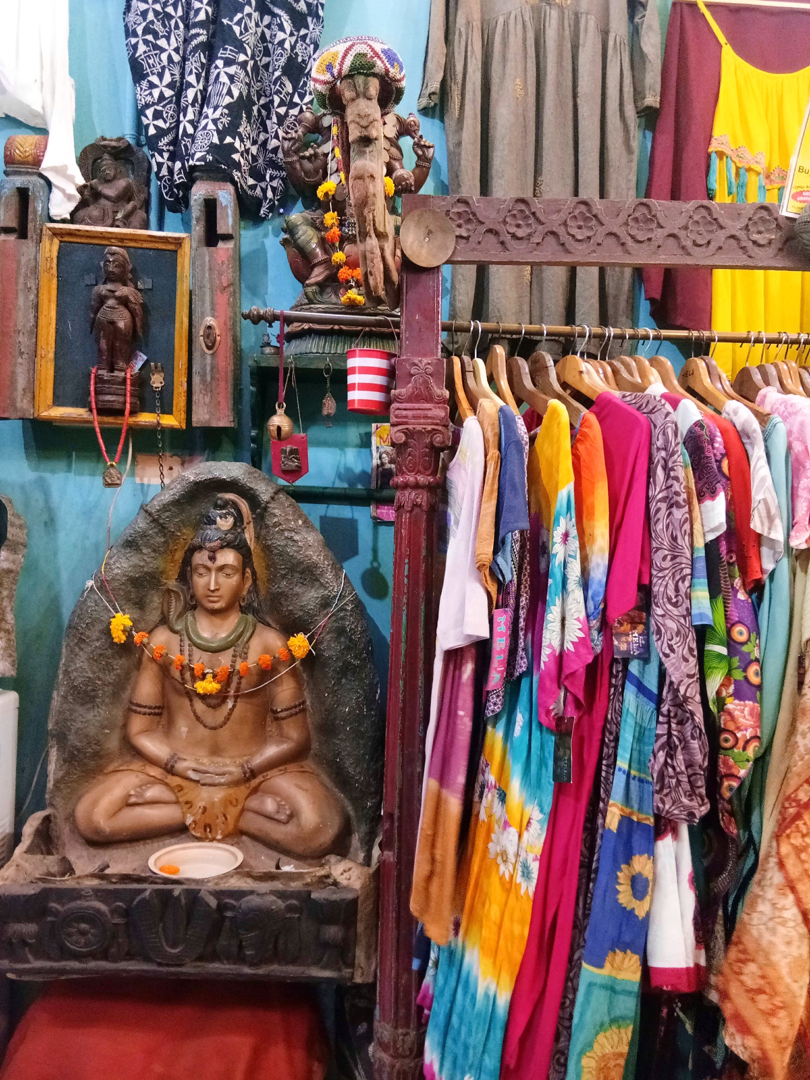 Selling,Textile,Bazaar,Market,Temple,Tourism,Marketplace,Boutique,Art,Hindu temple