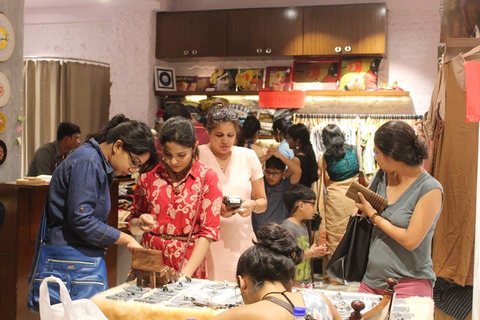 Shuffling Suitcase Noboborsho Kolkata Edit LBB, Kolkata