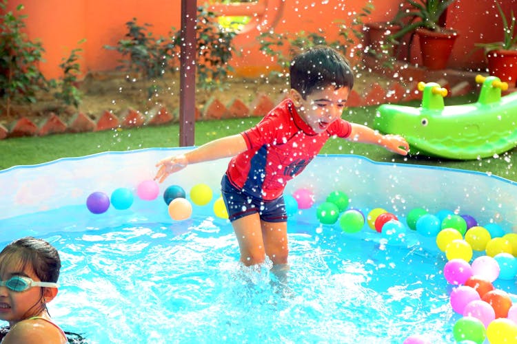 Fun,Leisure,Swimming pool,Play,Product,Leisure centre,Child,Water,Recreation,Summer