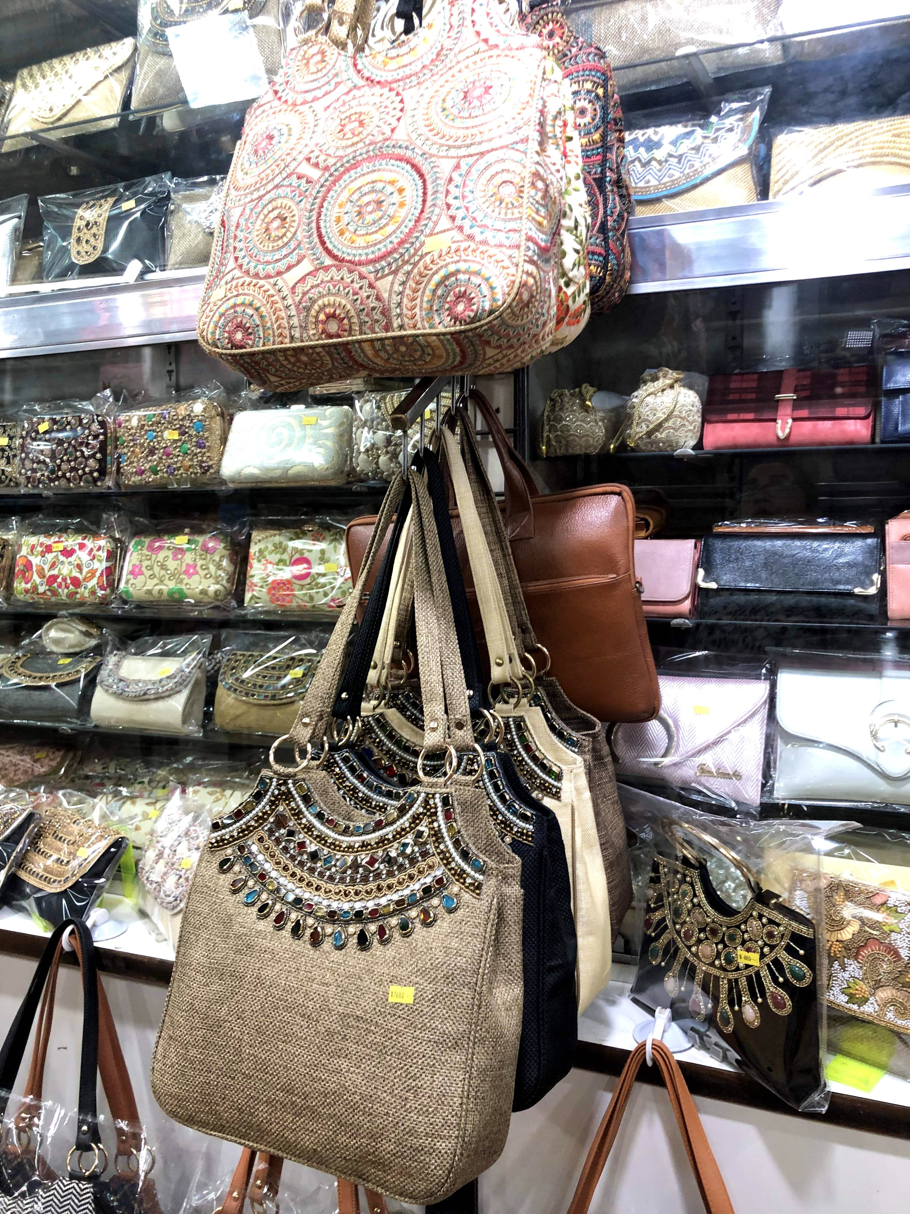 Ikkat Fabric Handbags at Rs 280/piece | Mumbai Central | Mumbai | ID:  25965893130