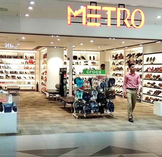 metro shoes showroom near me