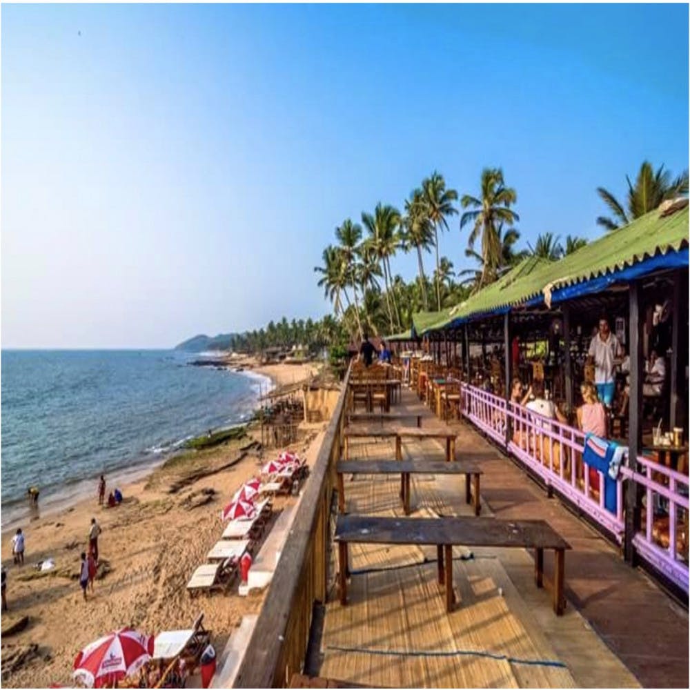 Visit Curlies Beach Shack, Anjuna: Music & Beach View | LBB