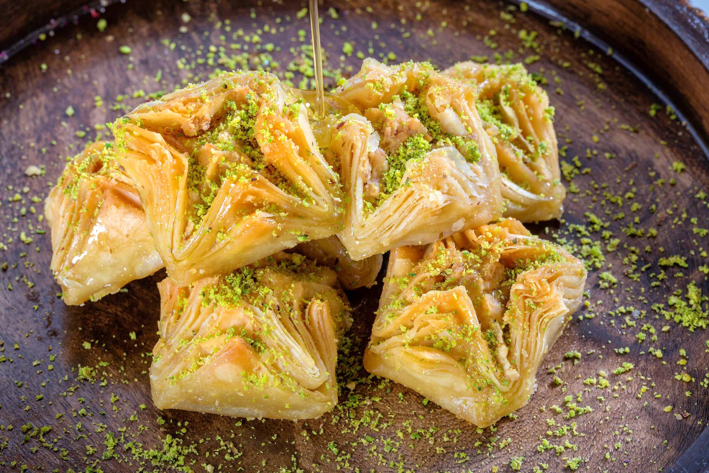 Dish,Cuisine,Food,Baklava,Ingredient,Filo,Produce,Cabbage roll,Tofu skin roll,Dessert