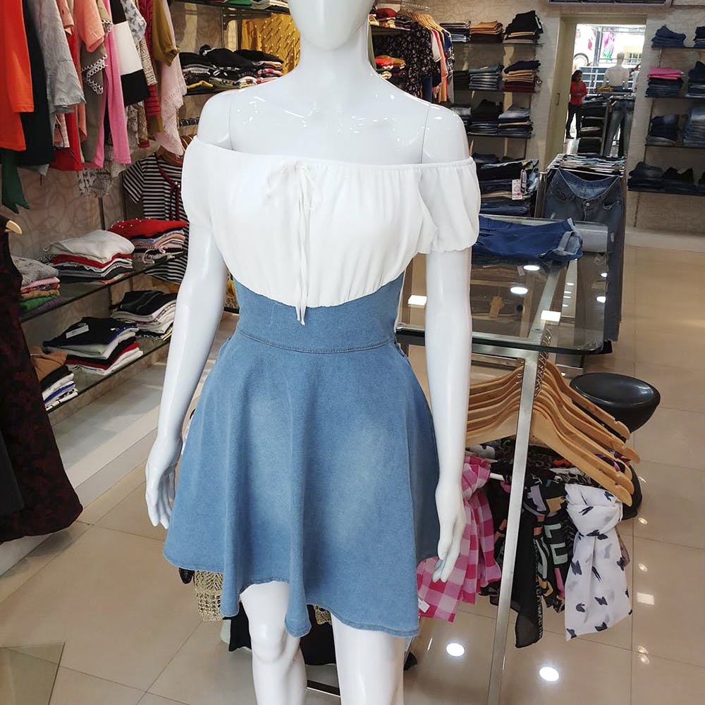 Clothing,White,Mannequin,Shoulder,Blue,Fashion,Waist,Dress,Joint,Boutique