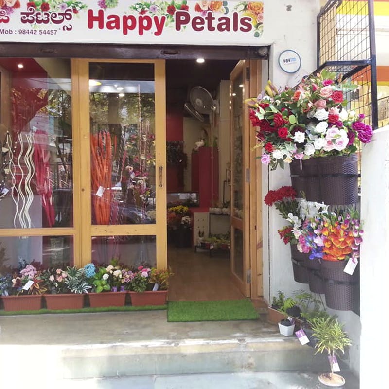 Buy special gift basket in Bangalore, Free Shipping - redblooms