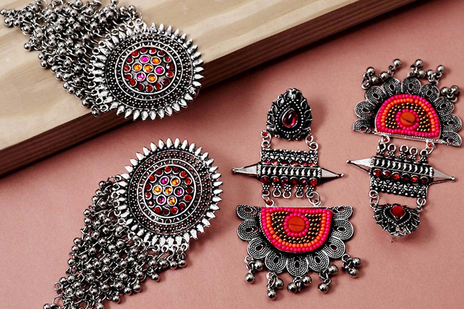 Jewellery,Fashion accessory,Necklace,Choker