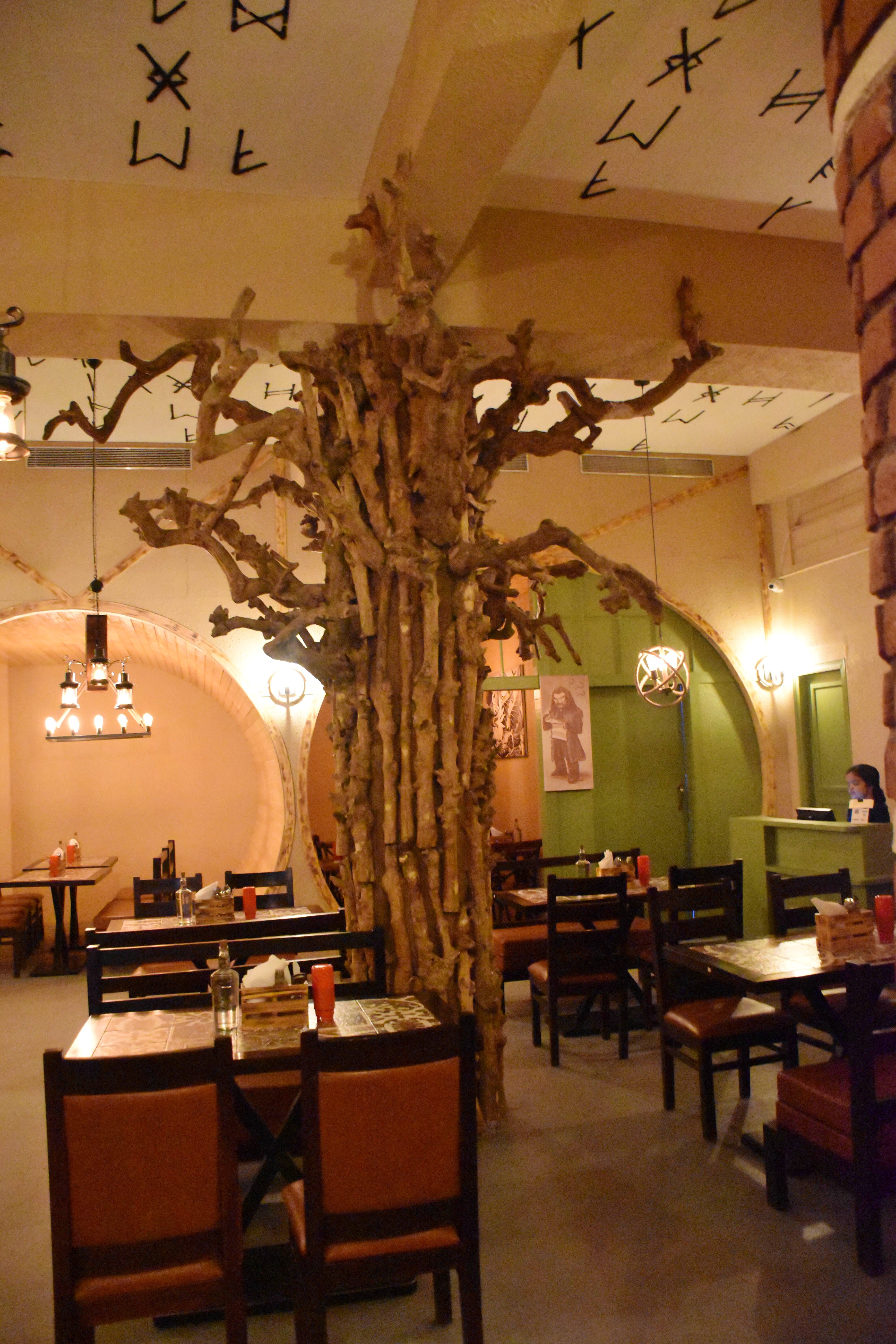 Restaurant,Building,Interior design,Room,Café,Tree,Table,Business,Coffeehouse,Organization