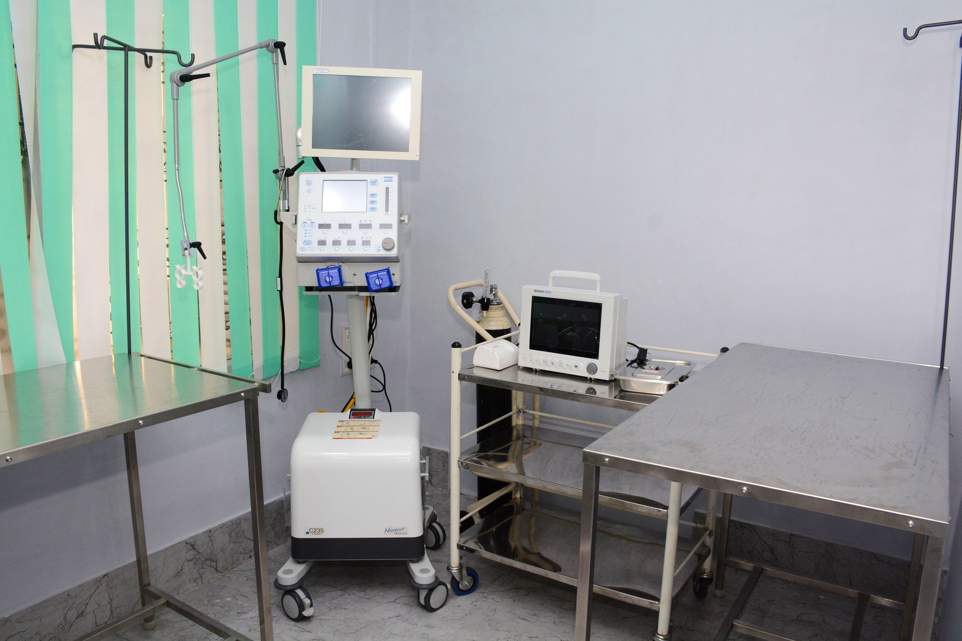 Hospital,Medical equipment,Room,Clinic,Medical,Health care,Building,Service,Furniture,Office