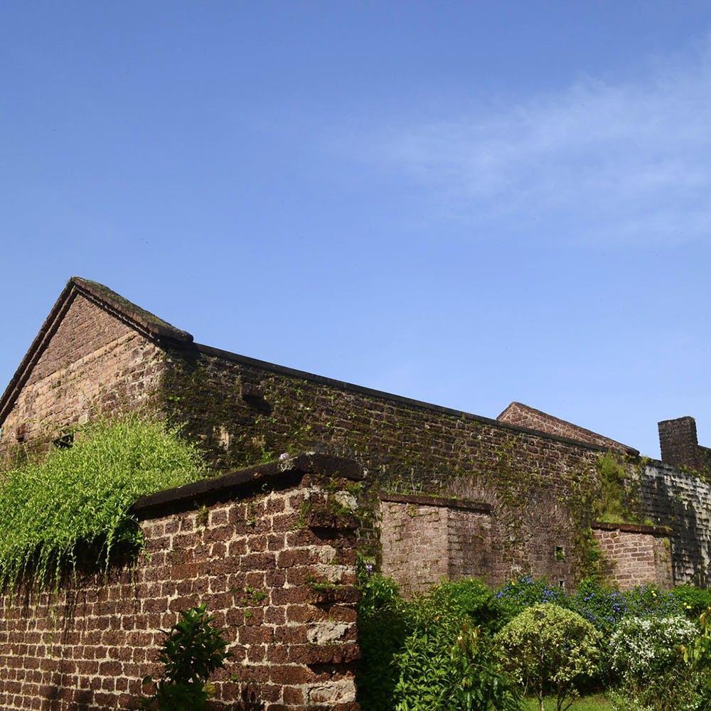 Sky,House,Property,Wall,Roof,Building,Home,Architecture,Brick,Cloud