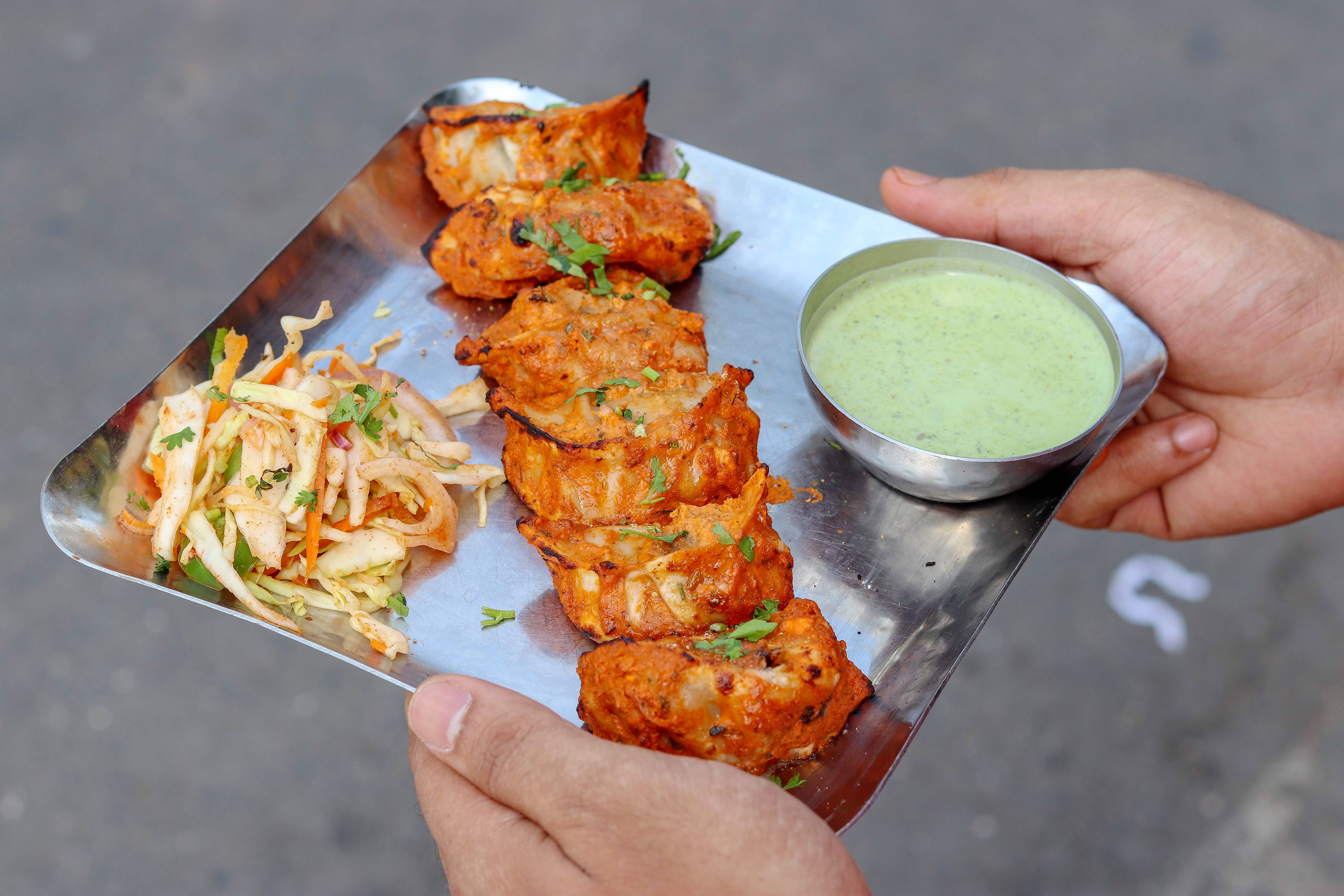 Dish,Food,Cuisine,Fried food,Ingredient,Fritter,Pakora,Chicken tikka,Brochette,Produce