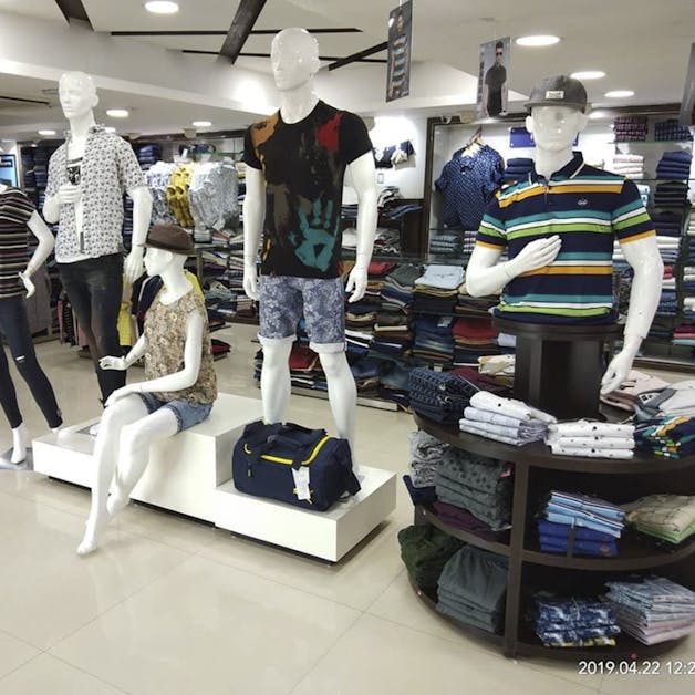 Buy Branded Clothes At VIVA For Cheap At Brigade Road