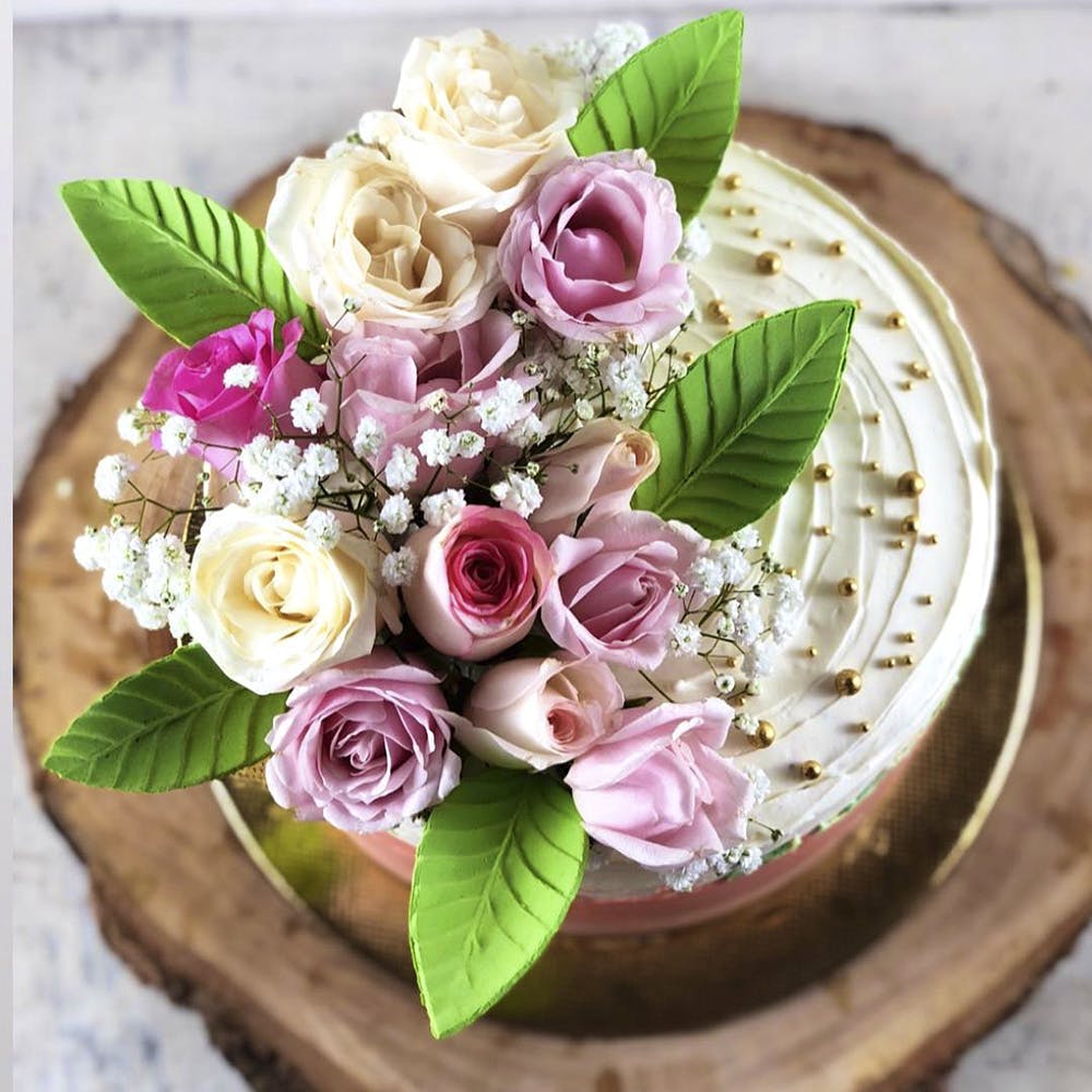 Flower,Bouquet,Cake,Pink,Flower Arranging,Buttercream,Floristry,Torte,Plant,Cake decorating