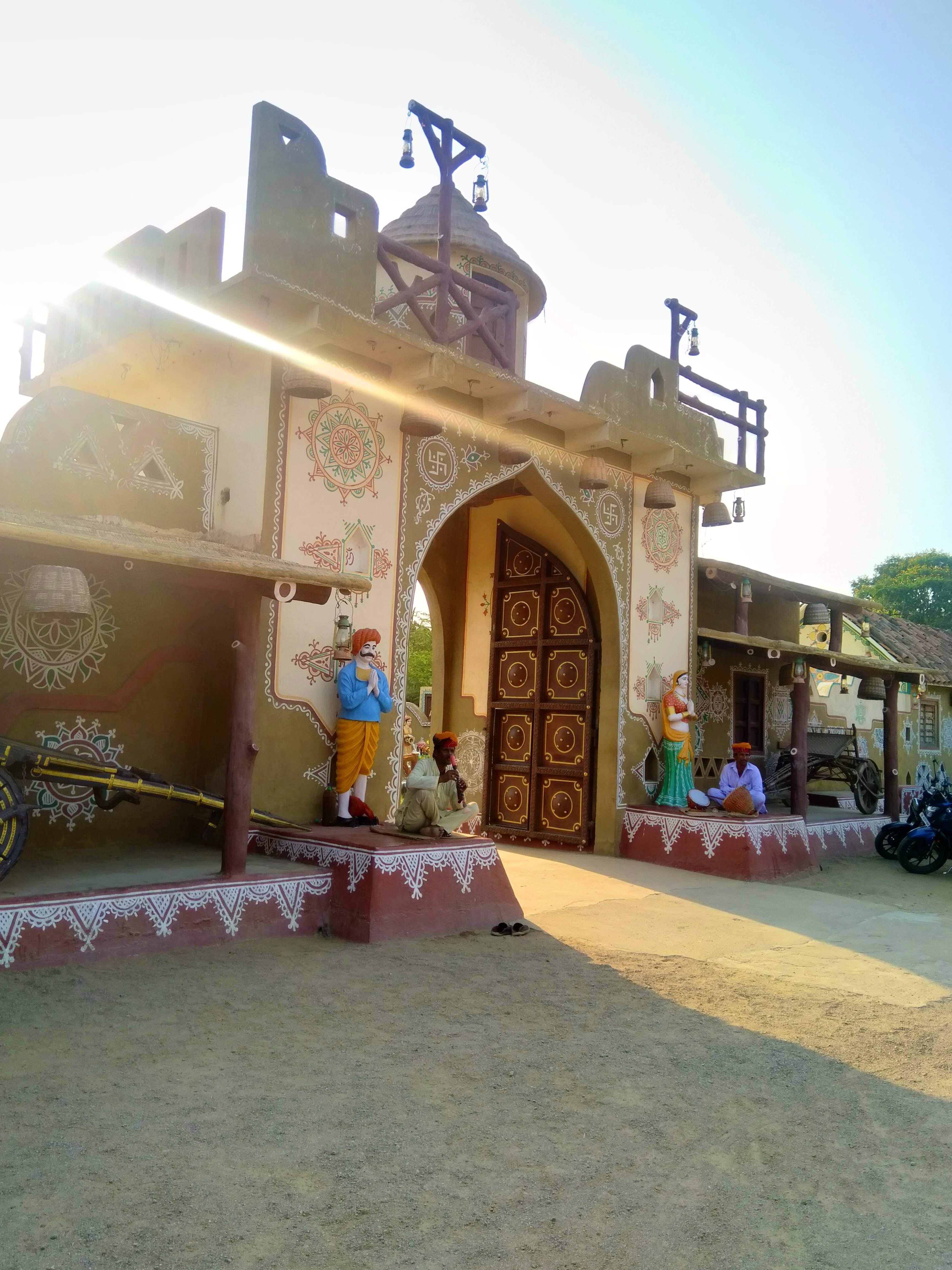 Building,Temple,House,Architecture,Shrine,Hindu temple,Temple,Home,Place of worship,Tourism