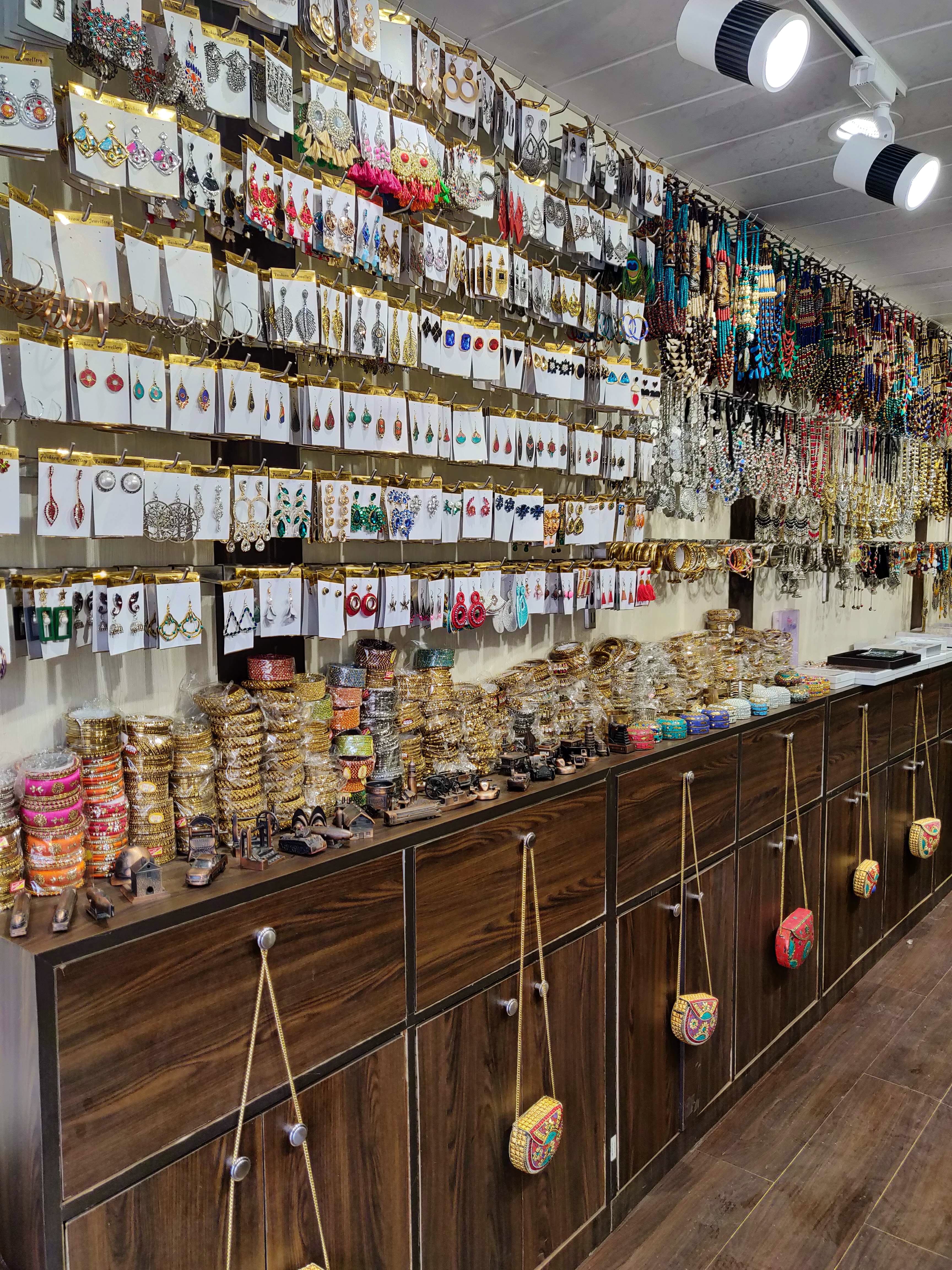 Building,Product,Retail,Shelf,Inventory,Collection,Liquor store,Interior design,Outlet store,Aisle