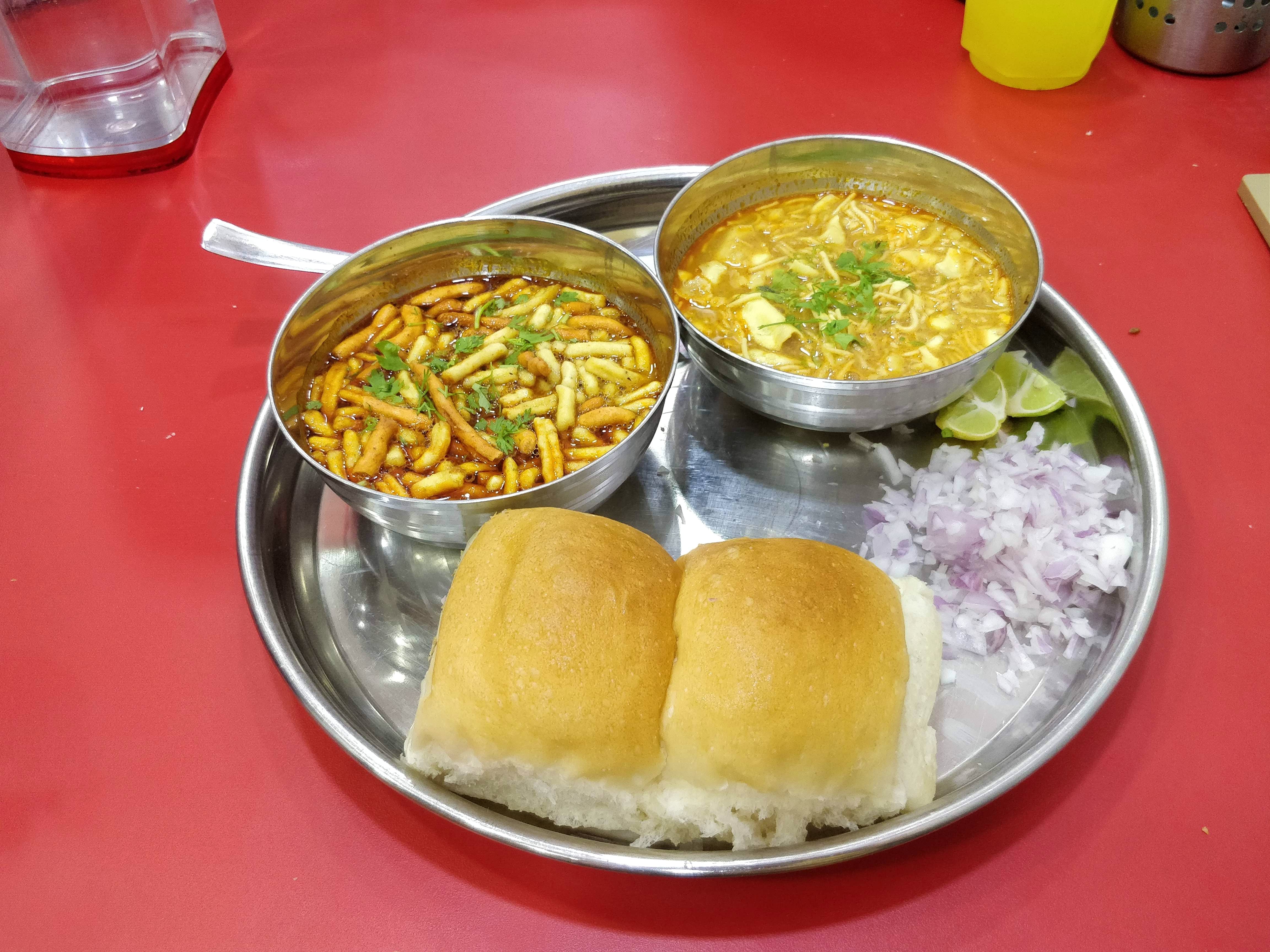 Dish,Food,Cuisine,Ingredient,Meal,Lunch,Produce,Indian cuisine,Maharashtrian cuisine,Breakfast