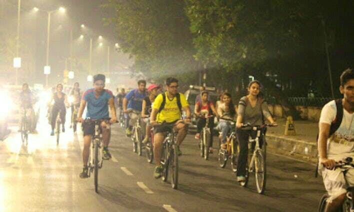 Cycling,Bicycle,Cycle sport,Road cycling,Recreation,Vehicle,Road bicycle,Bicycle racing,Road bicycle racing,Lane