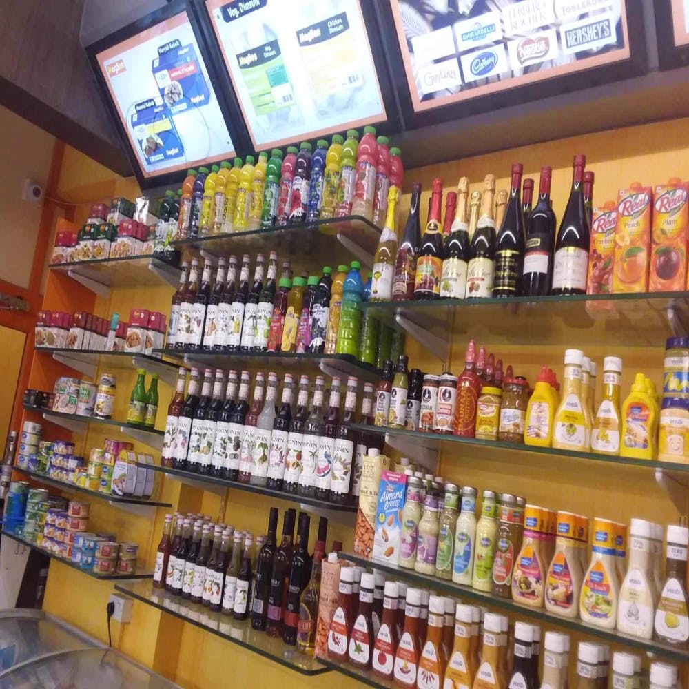 Grocery store,Supermarket,Product,Convenience store,Retail,Building,Convenience food,Outlet store,Liquor store,Alcohol