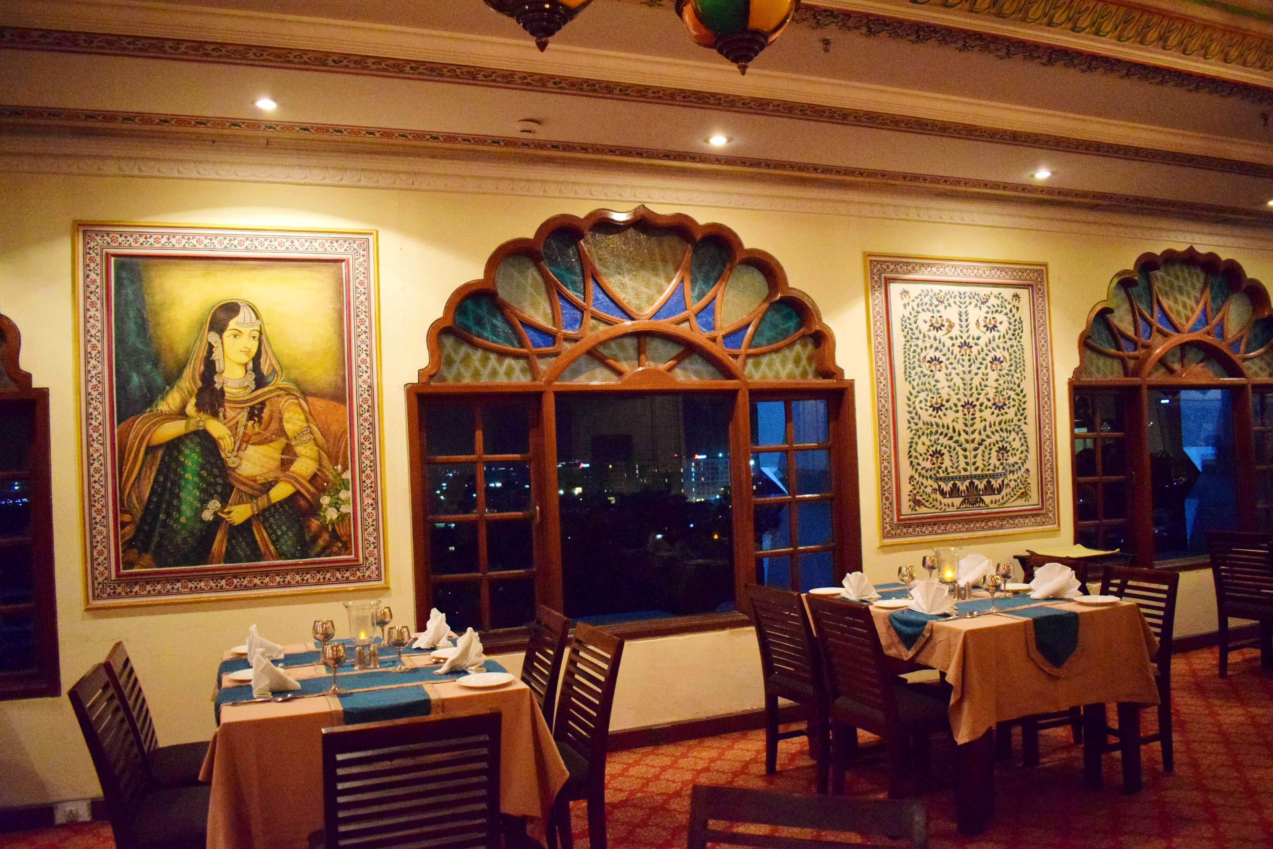 Room,Restaurant,Interior design,Building,Ceiling,Dining room,Furniture,Tourist attraction,Antique,House