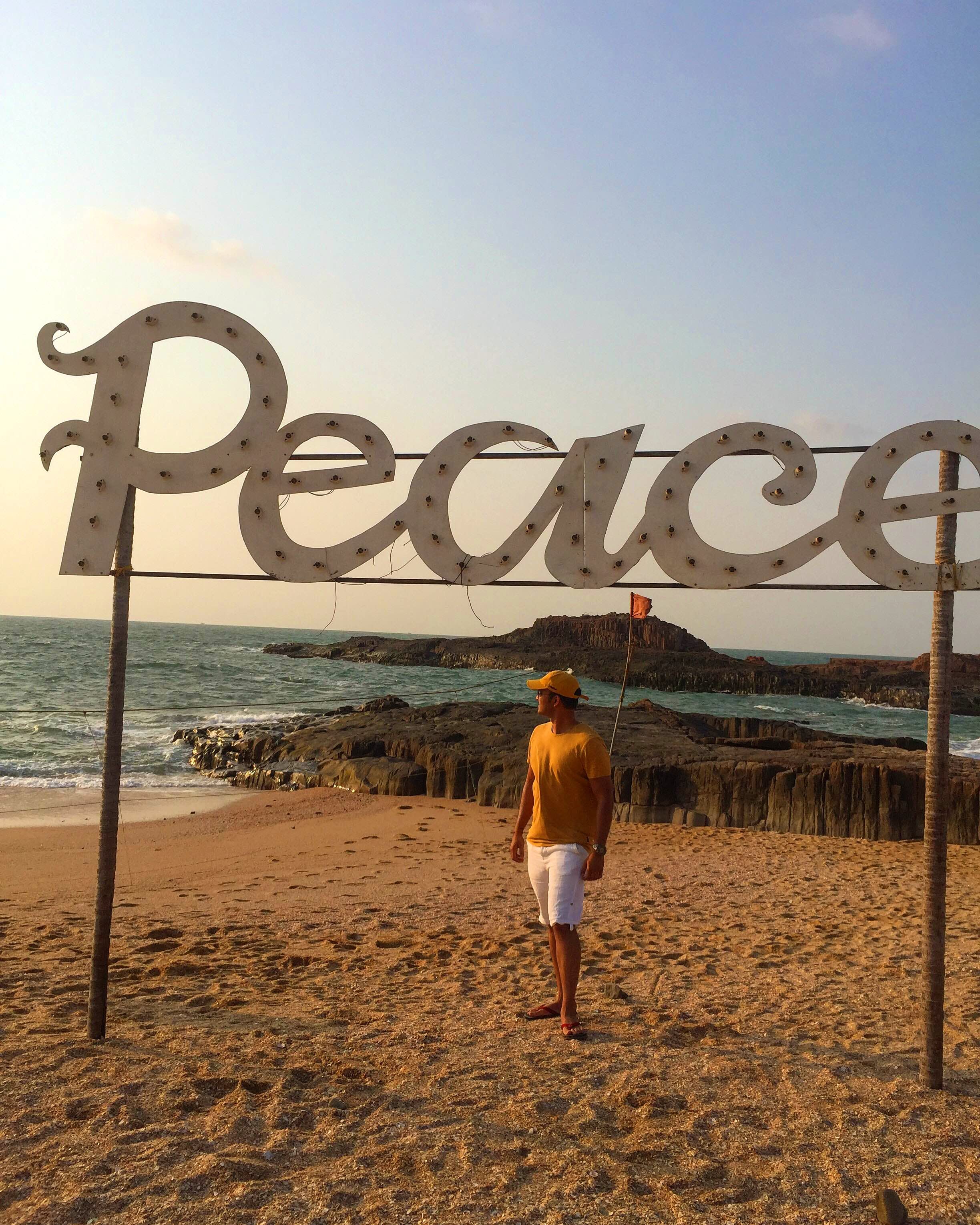 Beach,Sea,Summer,Vacation,Sand,Fun,Sky,Tree,Ocean,Coast