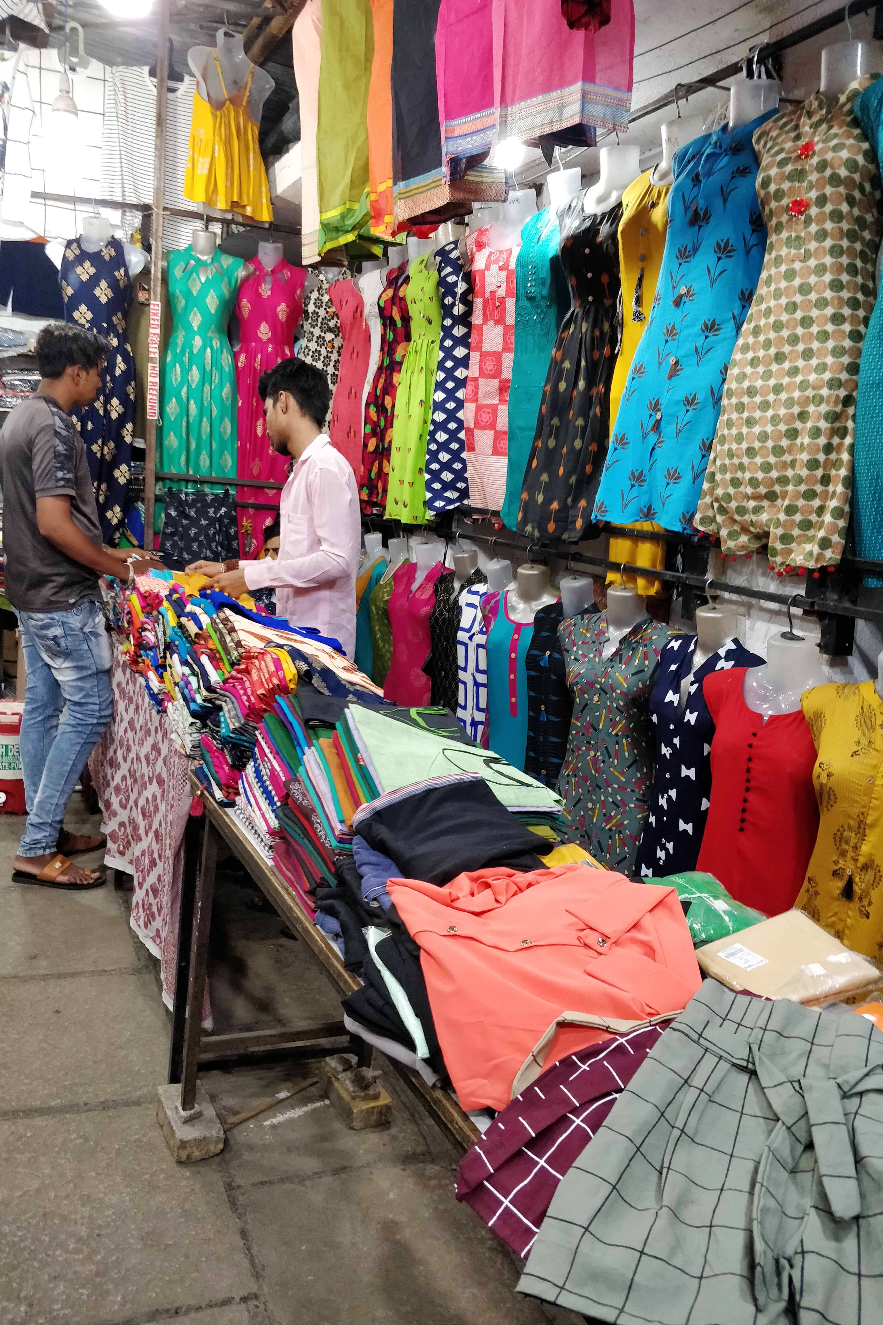 Ladies kurti clearance shop near me