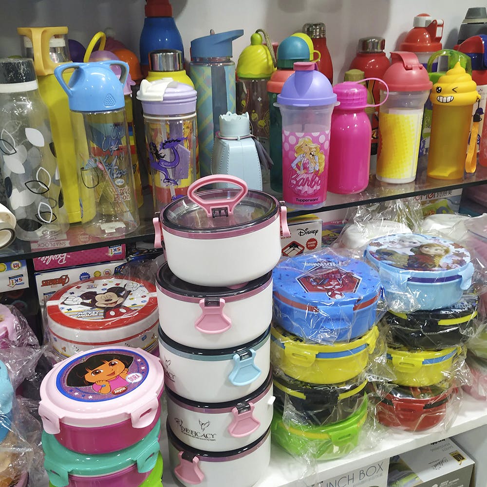 Product,Plastic,Souvenir,Collection,Plastic bottle,Water bottle,Bottle,Drinkware