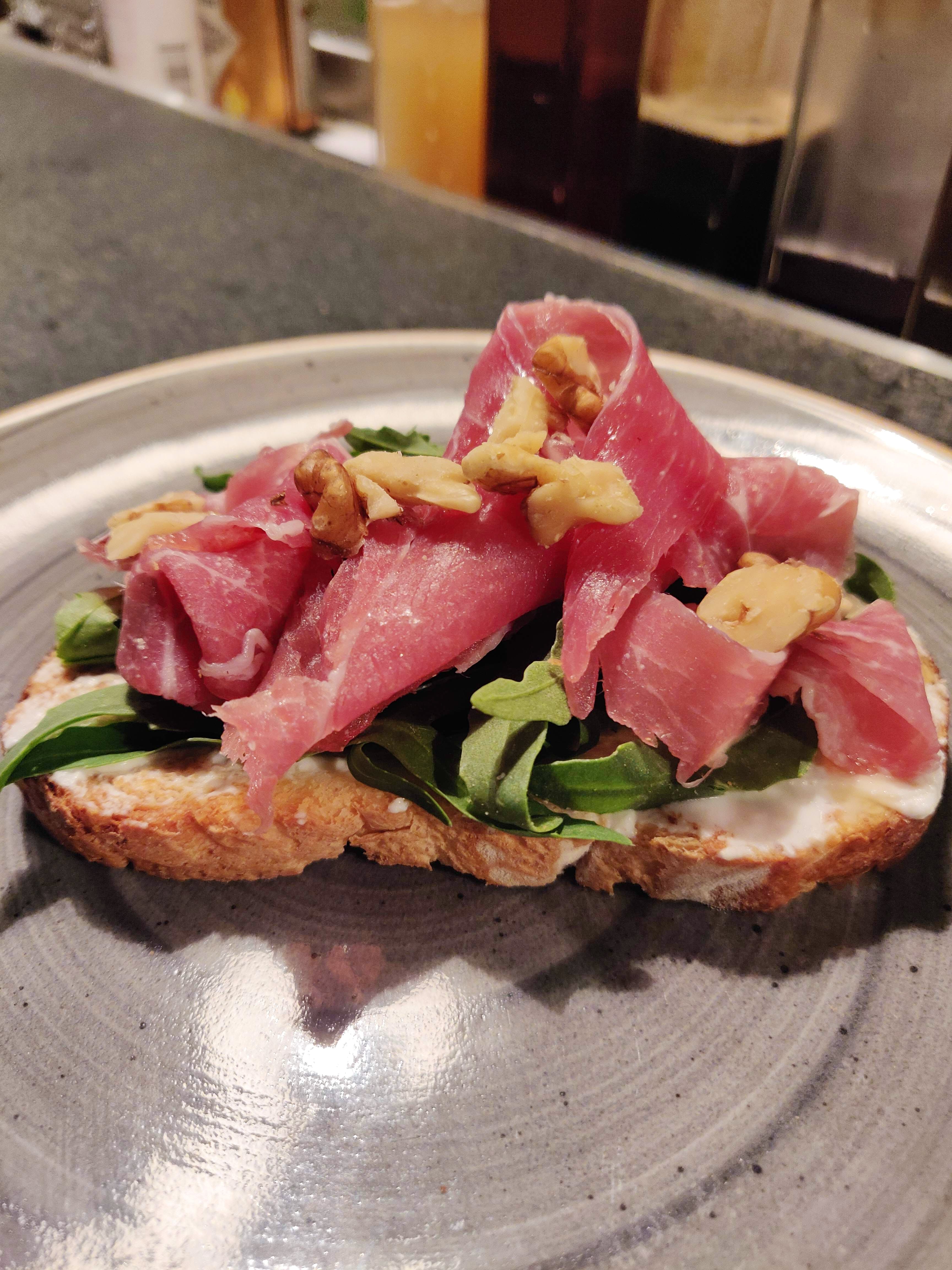 Dish,Food,Cuisine,Ingredient,Pastrami,Meat,Produce,Prosciutto,Staple food,appetizer