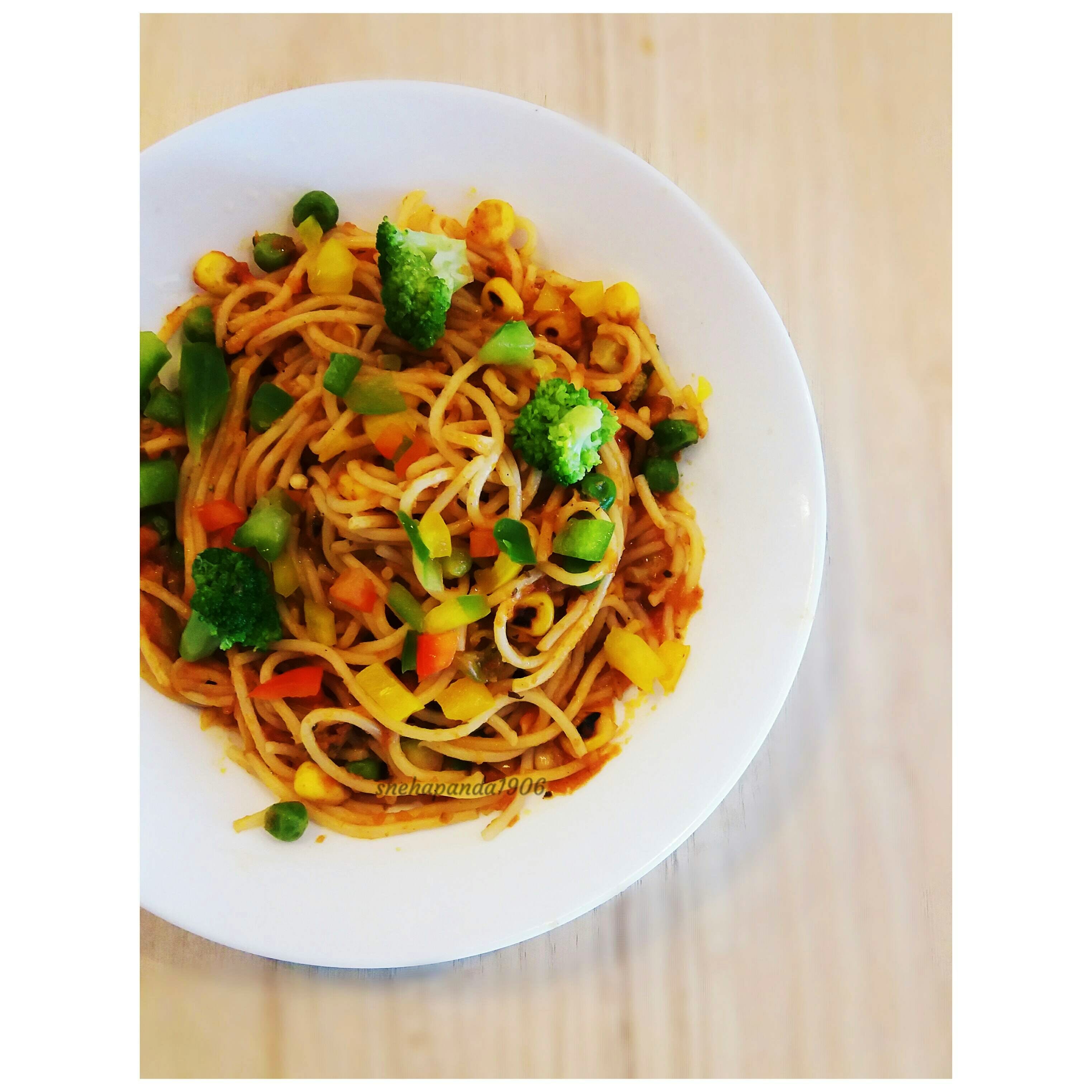 Cuisine,Food,Noodle,Dish,Spaghetti,Ingredient,Chow mein,Lo mein,Italian food,Fried noodles