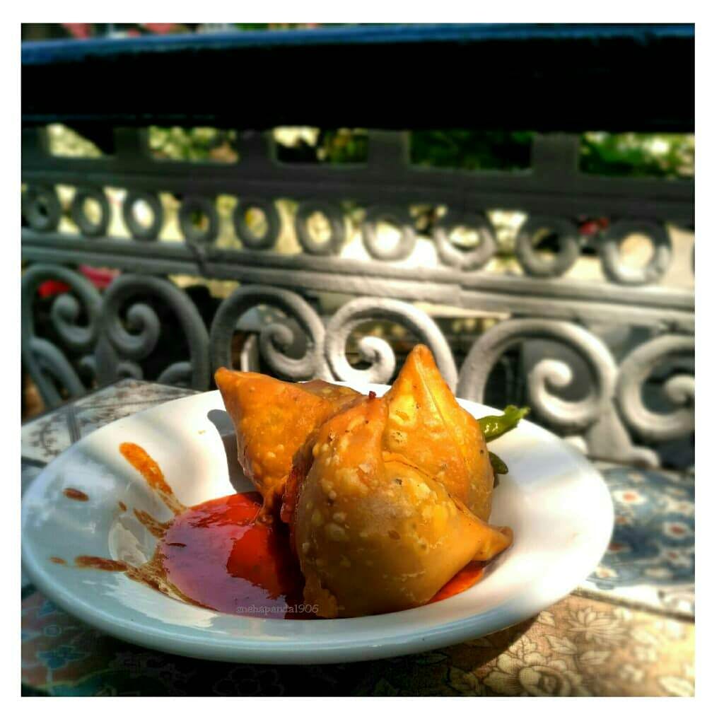 Samosa-The Only Triangle Which Makes Me Happy!