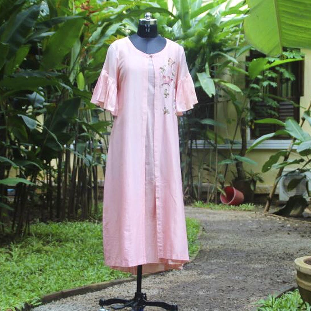 Clothing,Pink,Dress,Peach,Textile,Sleeve,Outerwear,Formal wear,Neck,Robe