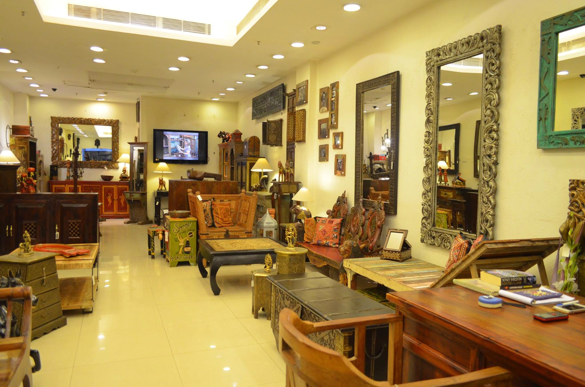 Shop At These 10 Best Vintage Home Décor Stores LBB, Delhi