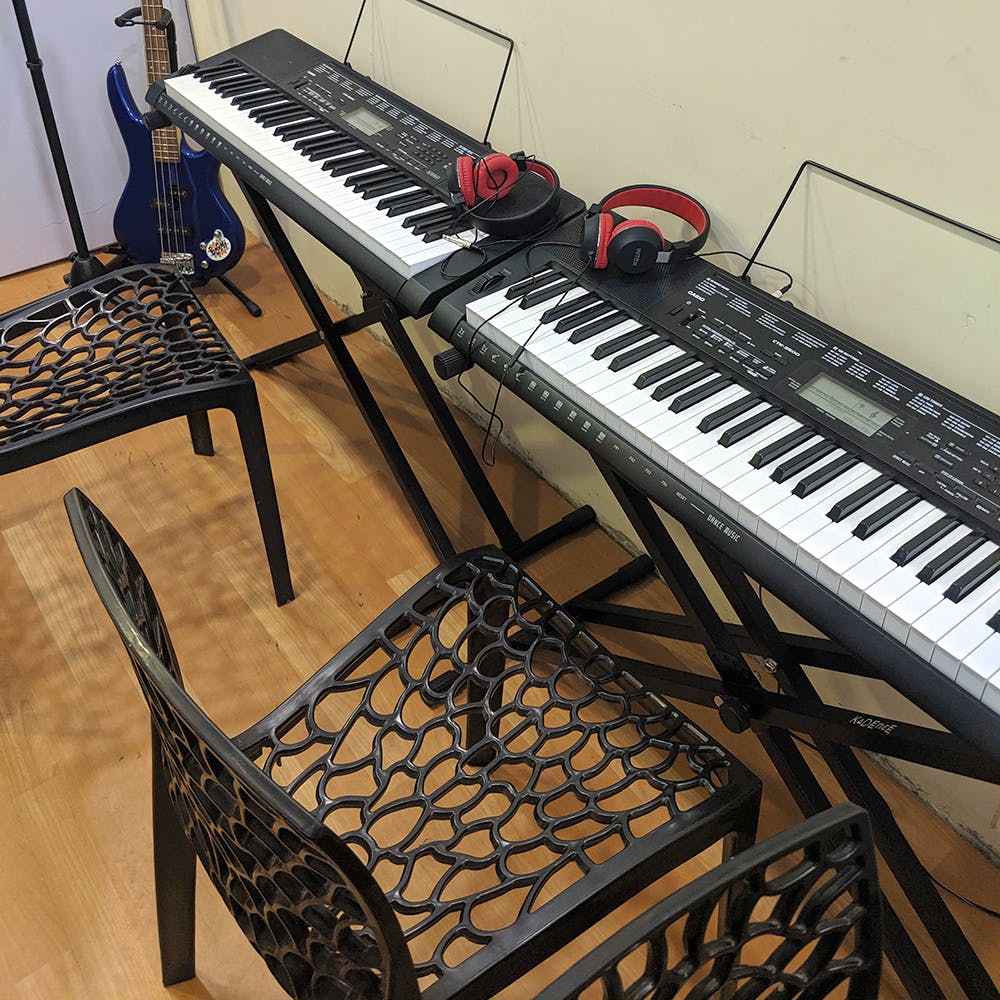 Musical instrument,Electronic instrument,Piano,Electronic keyboard,Musical instrument accessory,Musical keyboard,Electronic musical instrument,Keyboard,Electric piano,Synthesizer