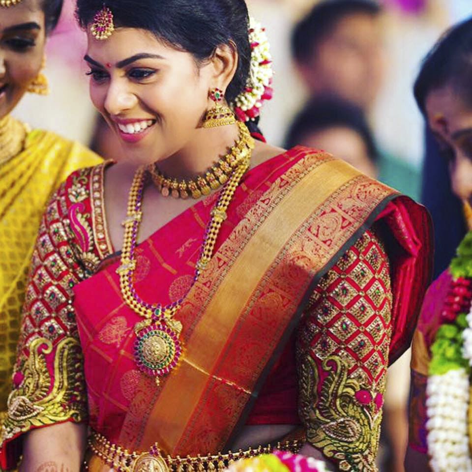 Sari,Ceremony,Tradition,Event,Marriage,Jewellery,Magenta,Wedding reception,Bride,Fashion accessory